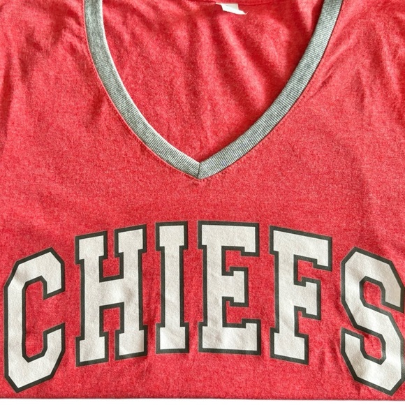 Kansas City Chiefs Women's Red V-Neck Football Jersey Tee - Size Small - Picture 4 of 6